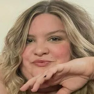 ellesbelly