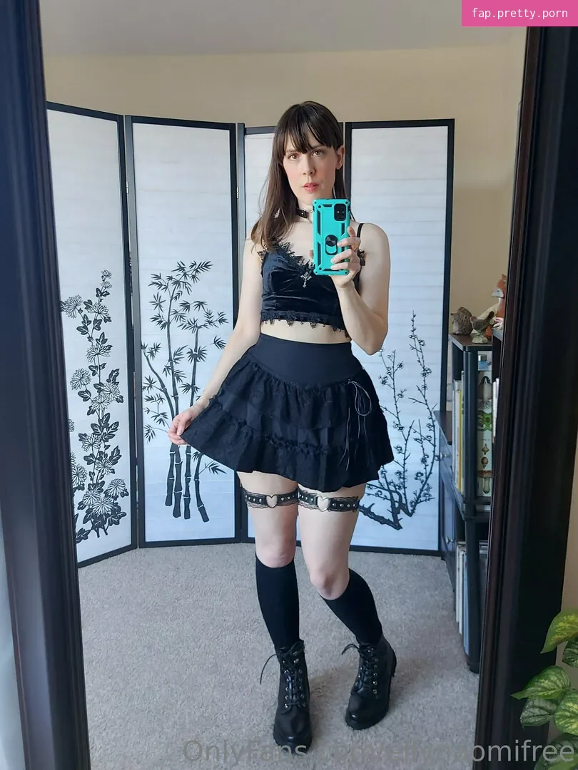 ellynaomifree - Photo #12