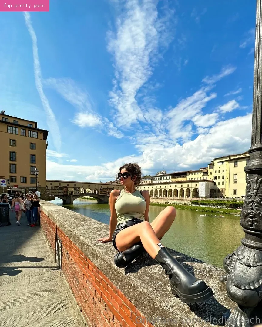 elodiepeach - Photo #01