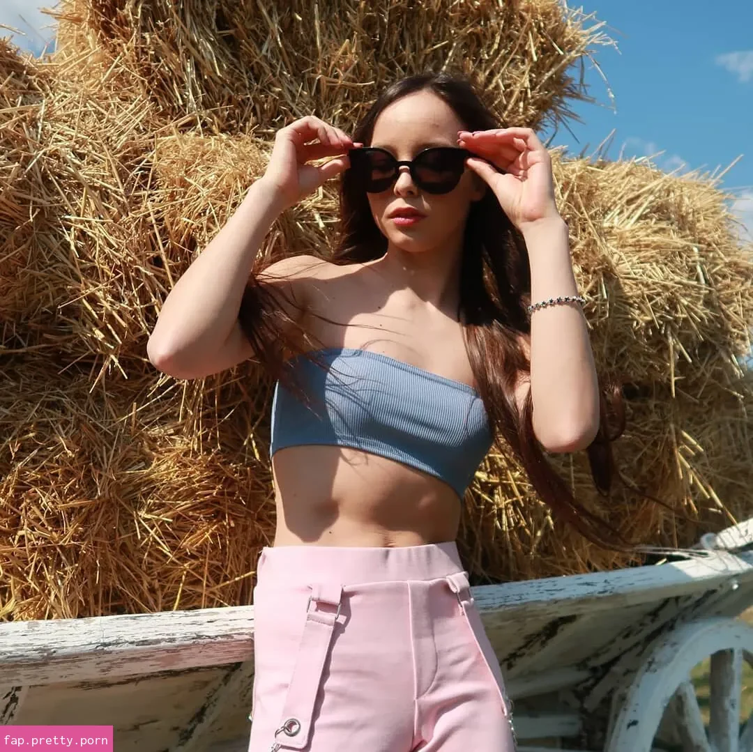 elsaweiner - Photo #37
