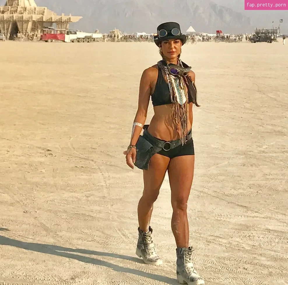 Eva LaRue - Photo #13