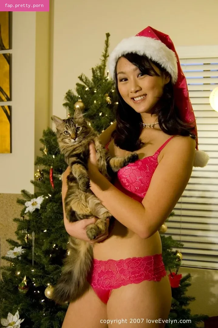 Evelyn Lin - Photo #15