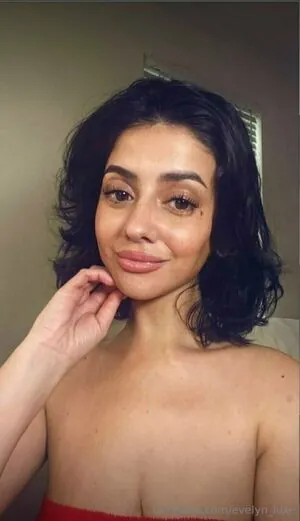 evelyn_luxe