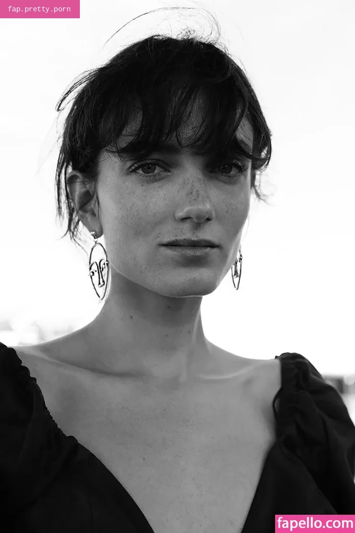 Elektra & Miranda Kilbey - Photo #23