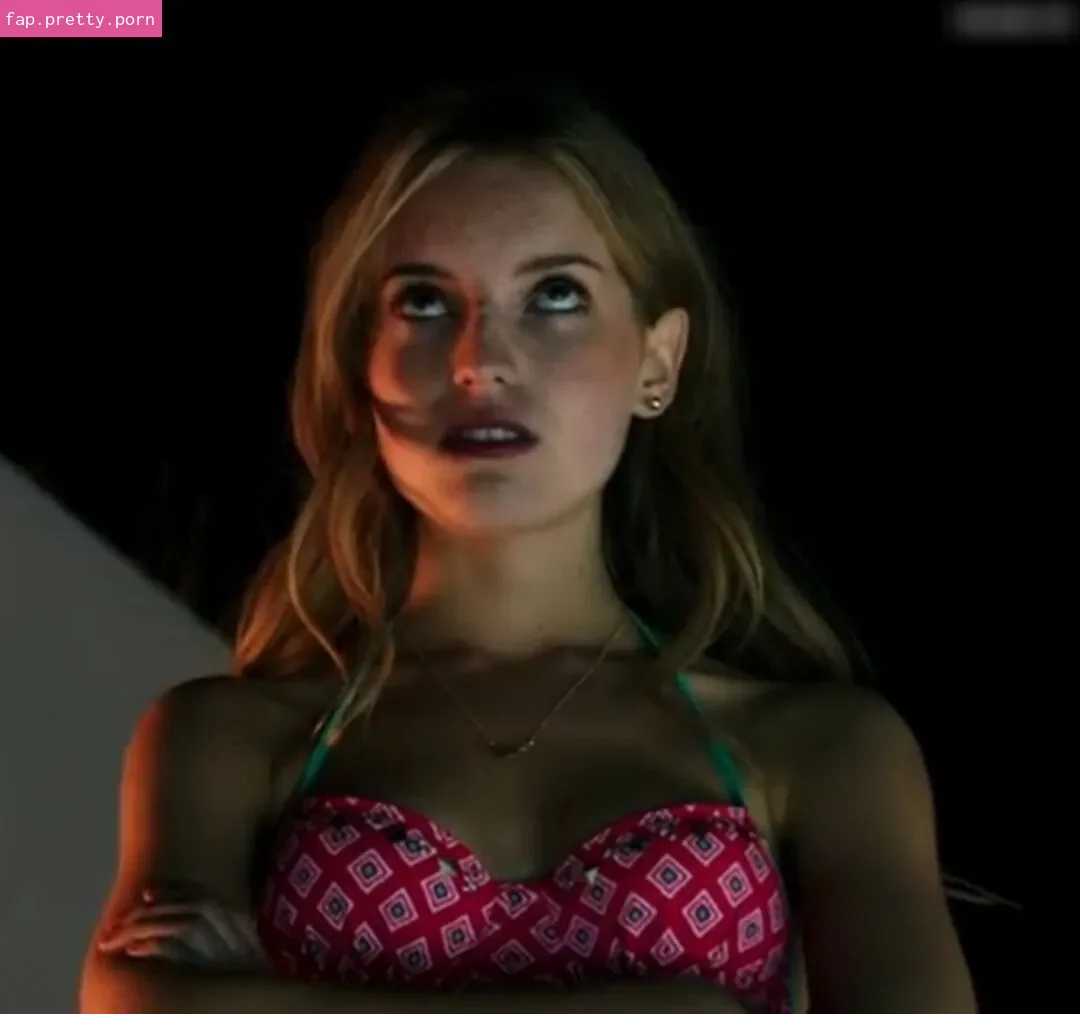 Ella-Maria Gollmer - Photo #04