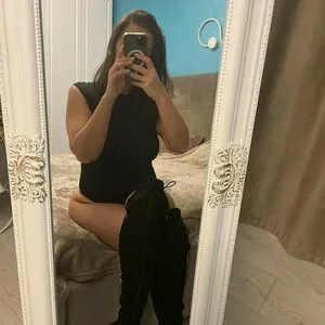 Ella Mom