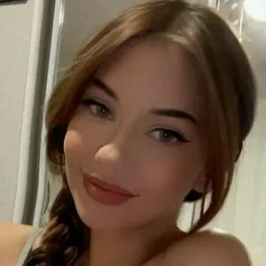 Emilyycheek
