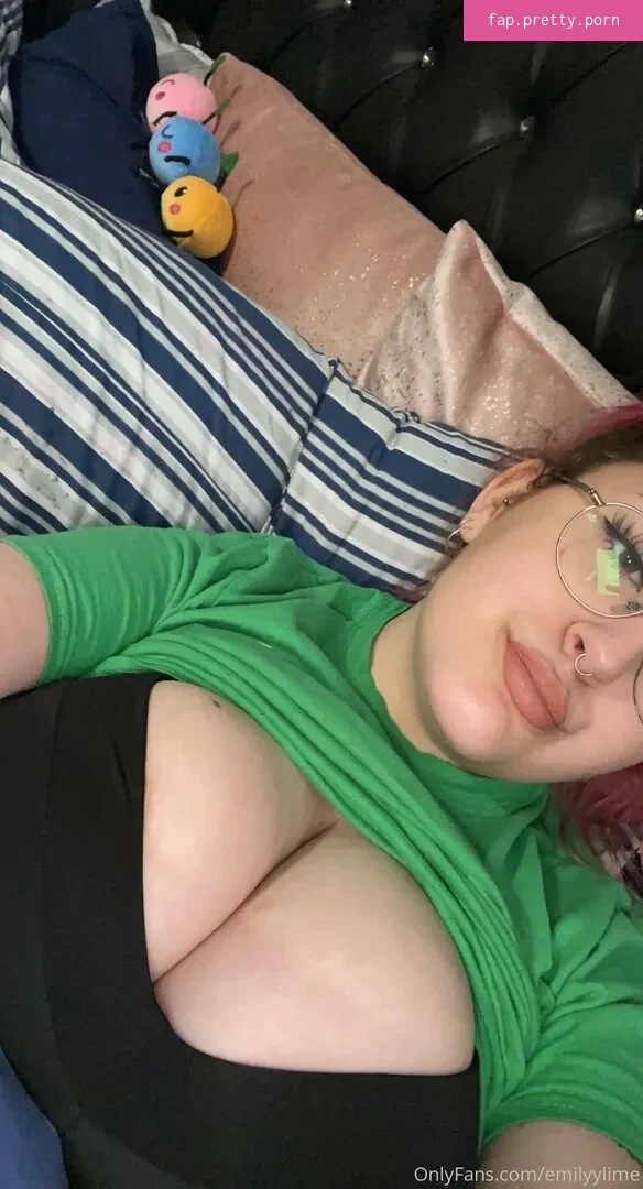 emilyylime - Photo #35