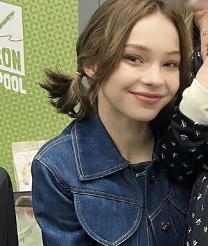 Emma Myers