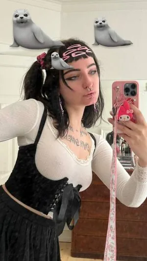 Emmaazzww