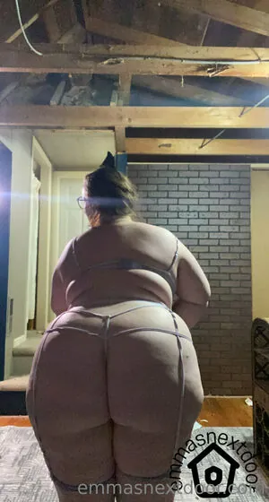 emmasnextdoor