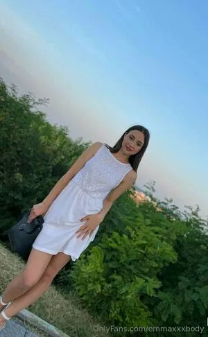 emmaxxxbody