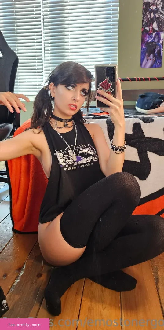 Emostonergorl - Photo #52