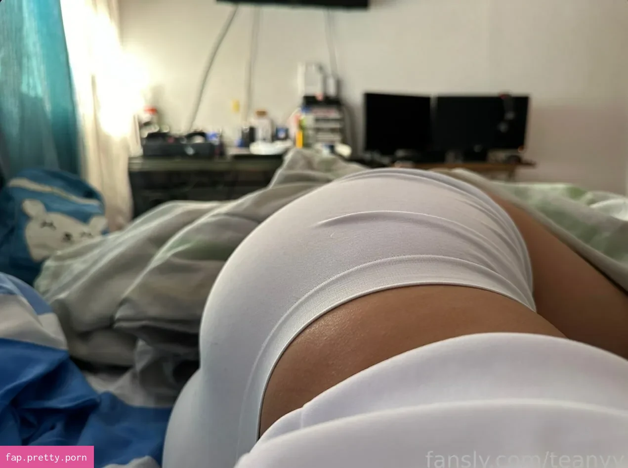 Estefany Marquez - Photo #32