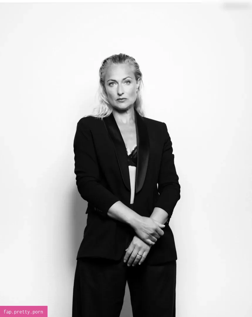 Eva Mona Rodekirchen - Photo #06
