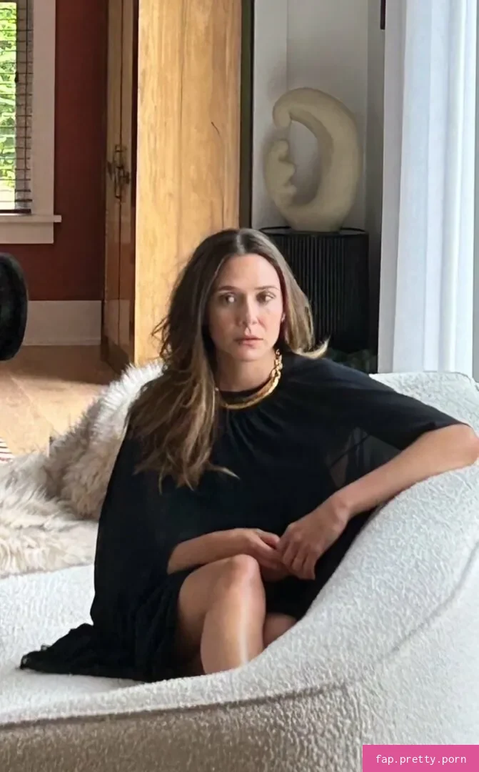 Elizabeth Olsen - Photo #26