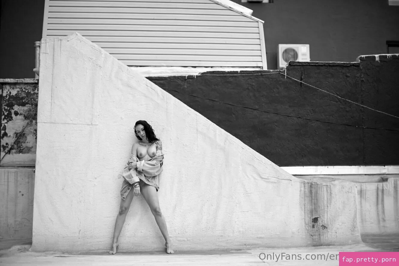 erotictonix_of - Photo #25