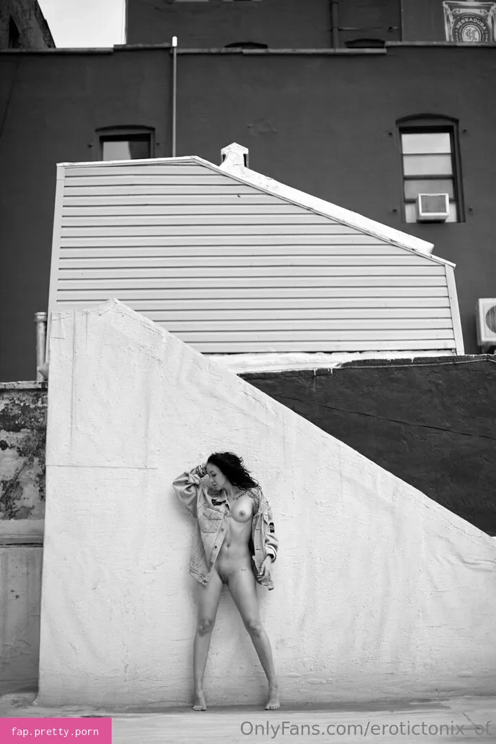 erotictonix_of - Photo #30