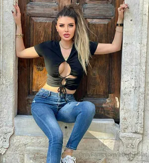 Ebru Polat