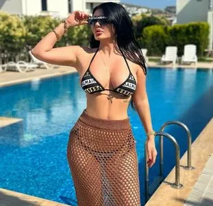 Ebru Polat