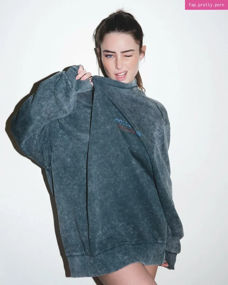 Effy Palarya - Photo #07
