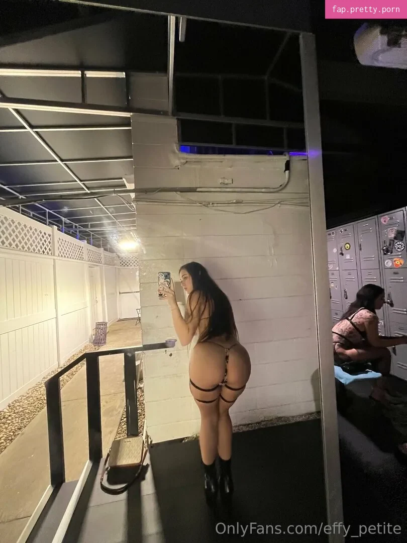 effy_petite - Photo #03