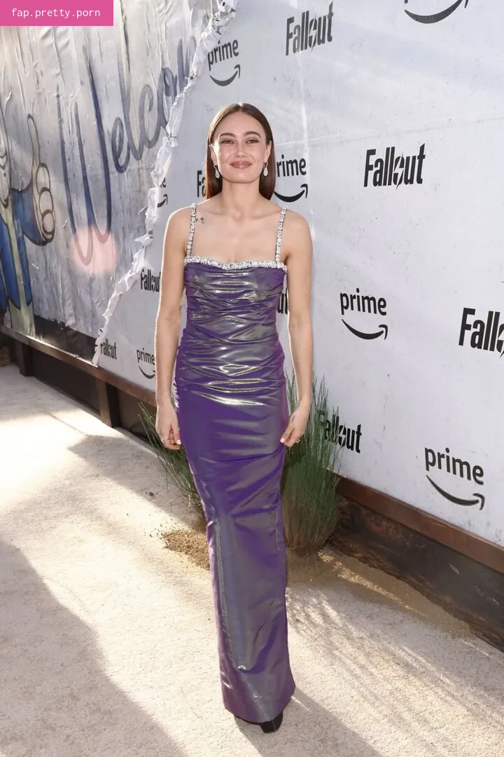Ella Purnell - Photo #85