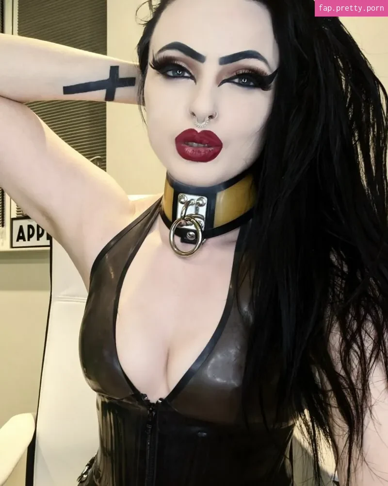 Empress Poison - Photo #17