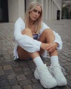 Ela Rausch , Raphaela