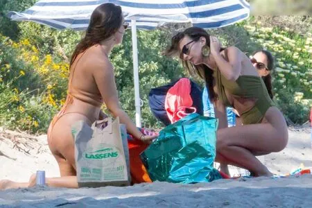 Emily Ratajkowski
