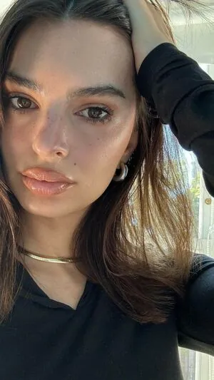 Emily Ratajkowski