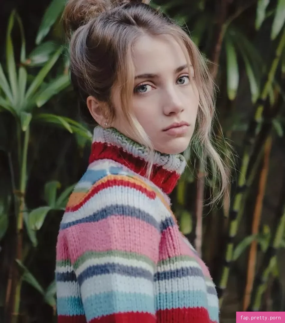Emily Rudd - Photo #81