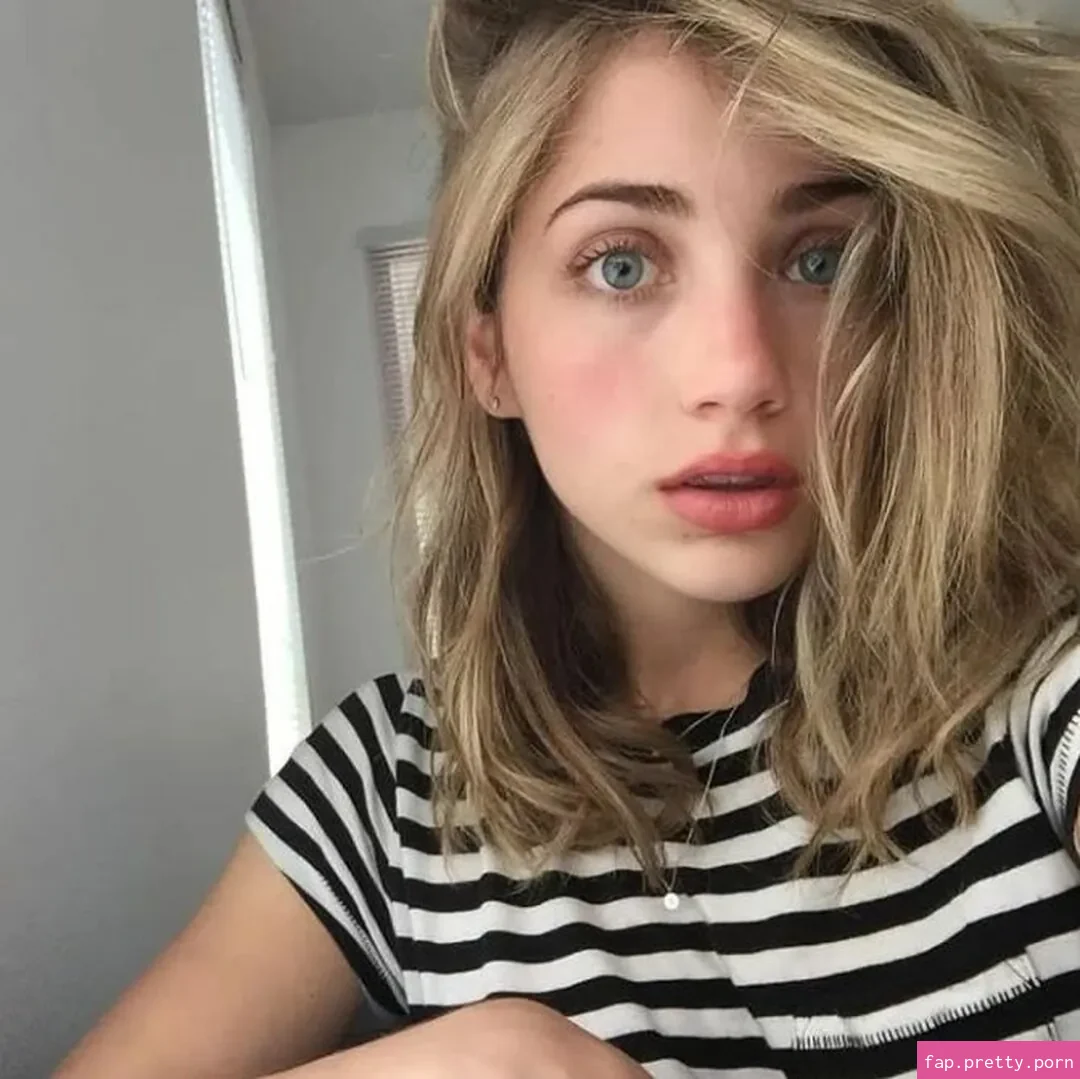 Emily Rudd - Photo #86