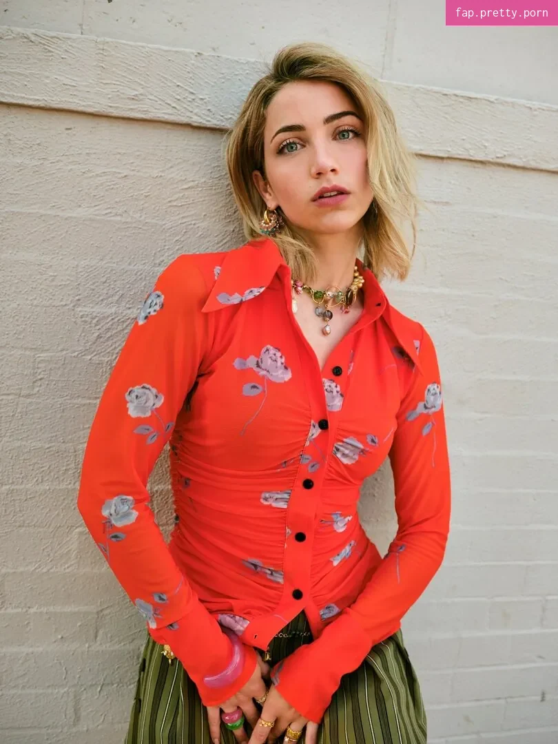 Emily Rudd - Photo #90