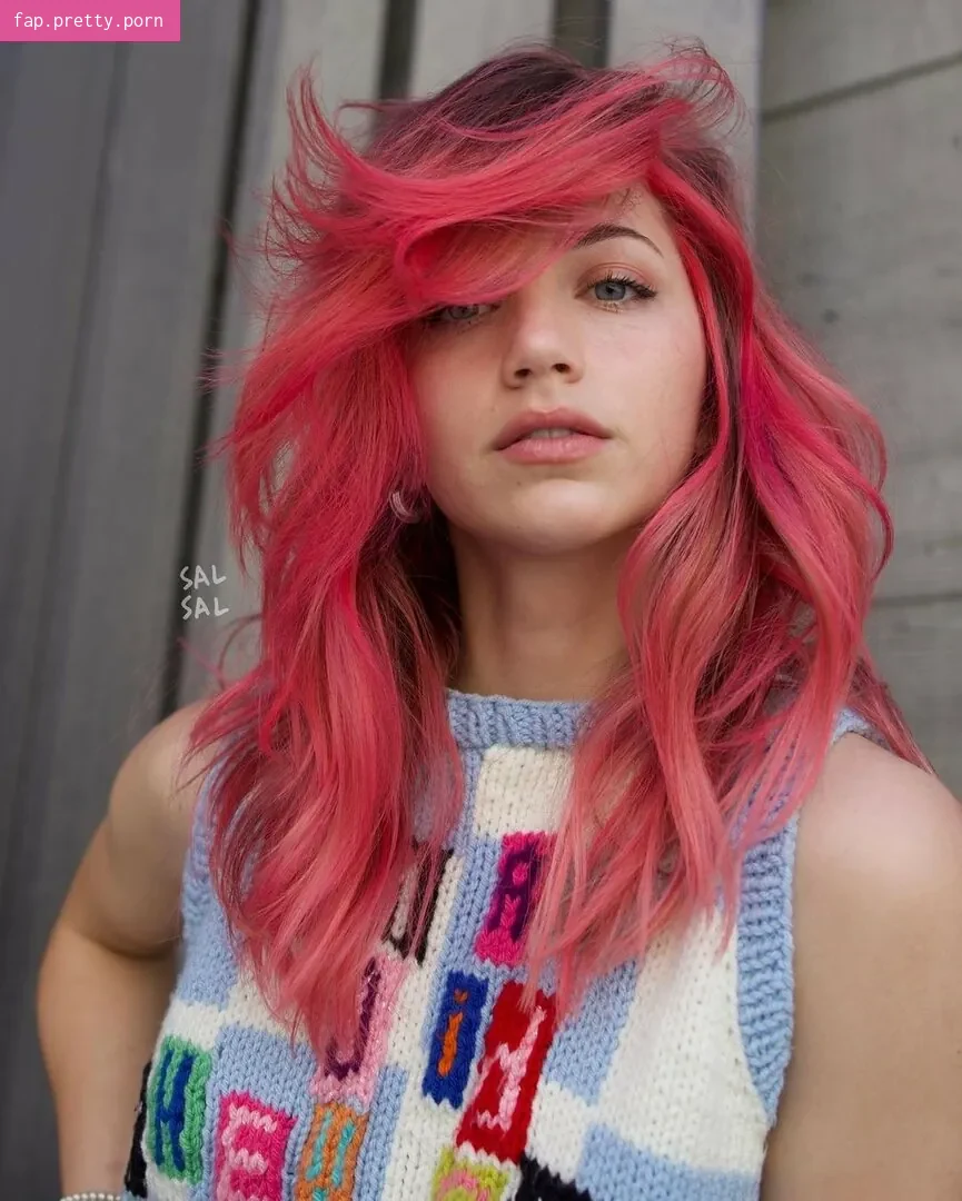 Emily Rudd - Photo #64