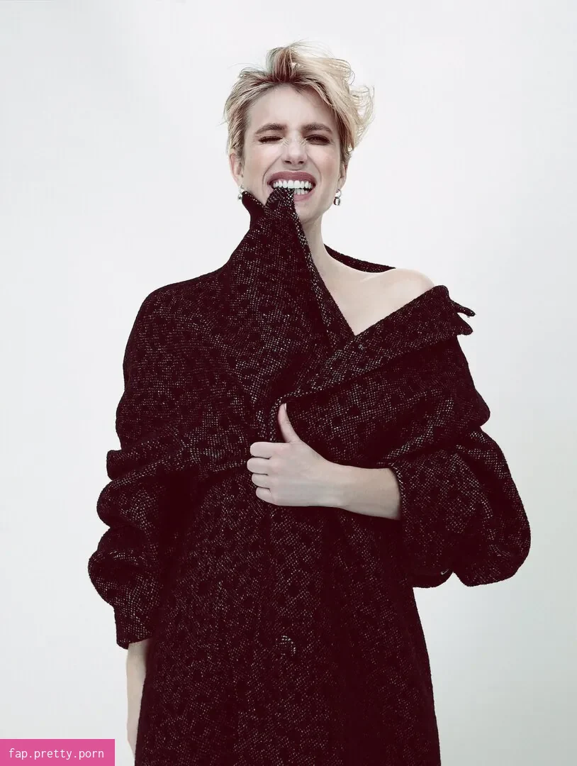 Emma Roberts - Photo #02