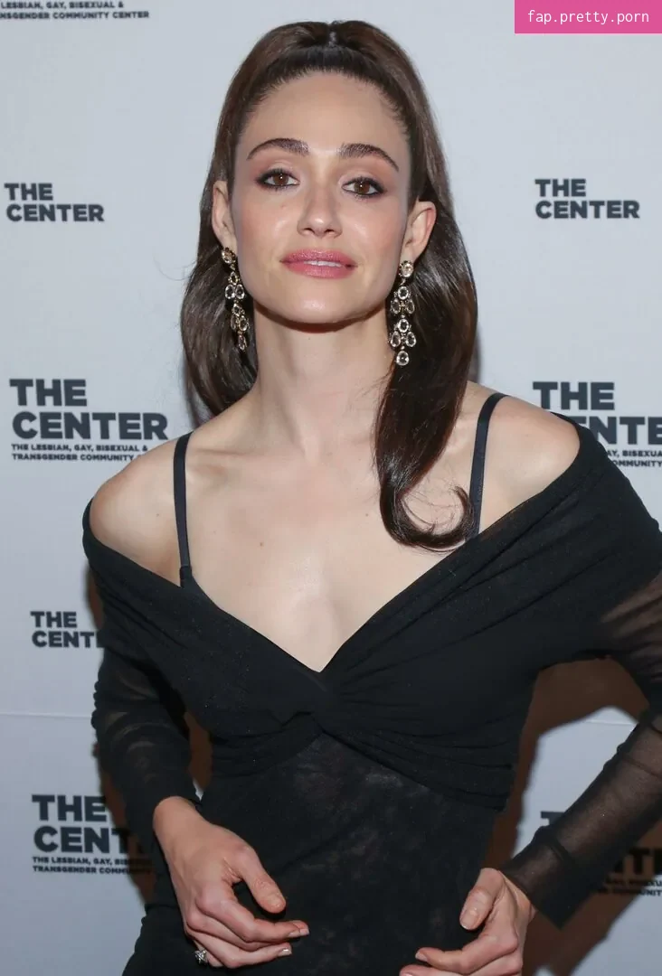 Emmy Rossum - Photo #32