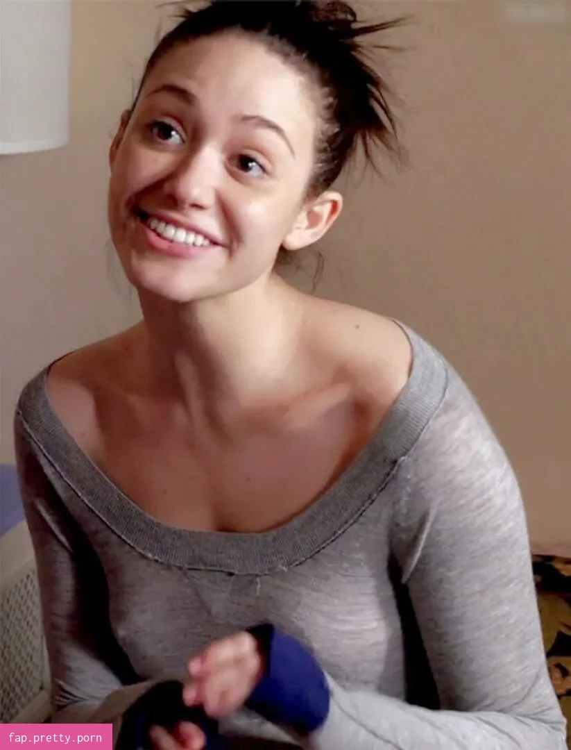 Emmy Rossum - Photo #35