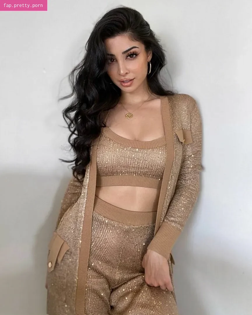 Elwa Saleh - Photo #21