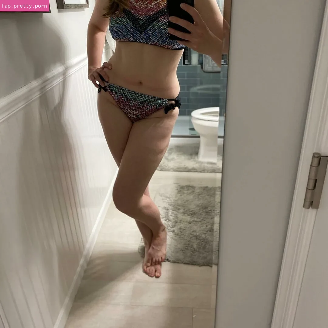 Emily Sequoia - Photo #12