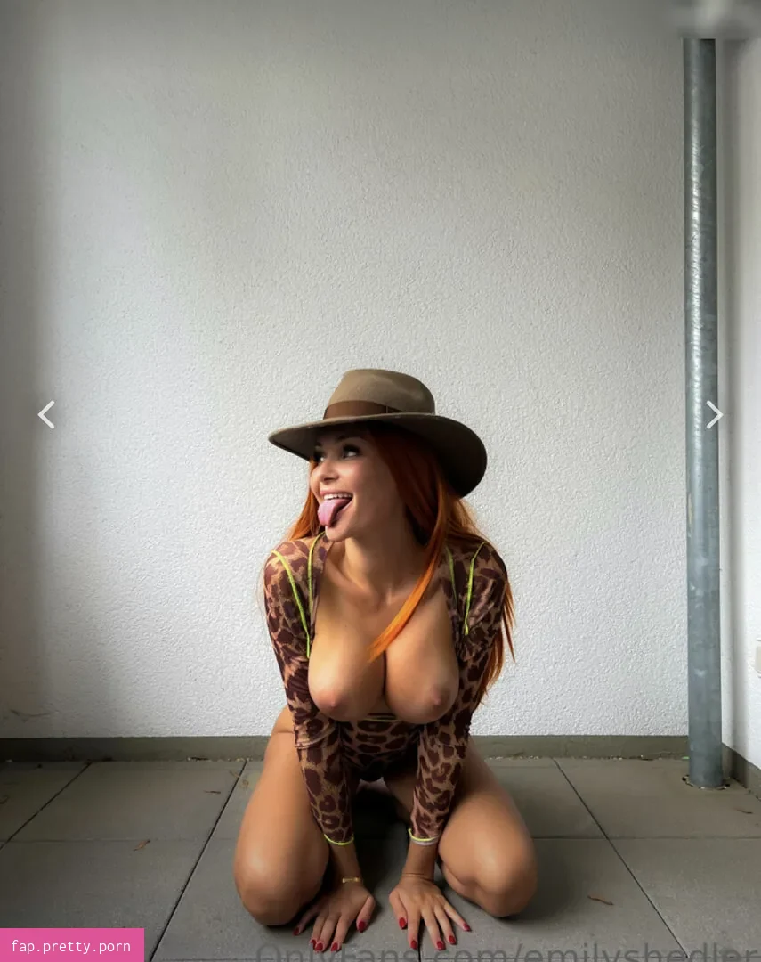 Emily Shedler - Photo #02