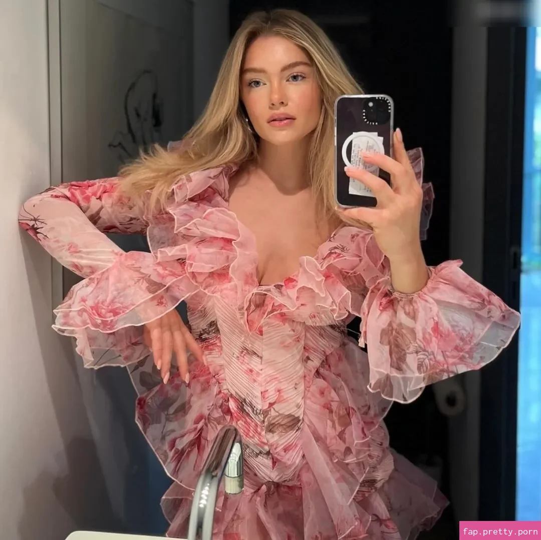 Emma Svenningson - Photo #12