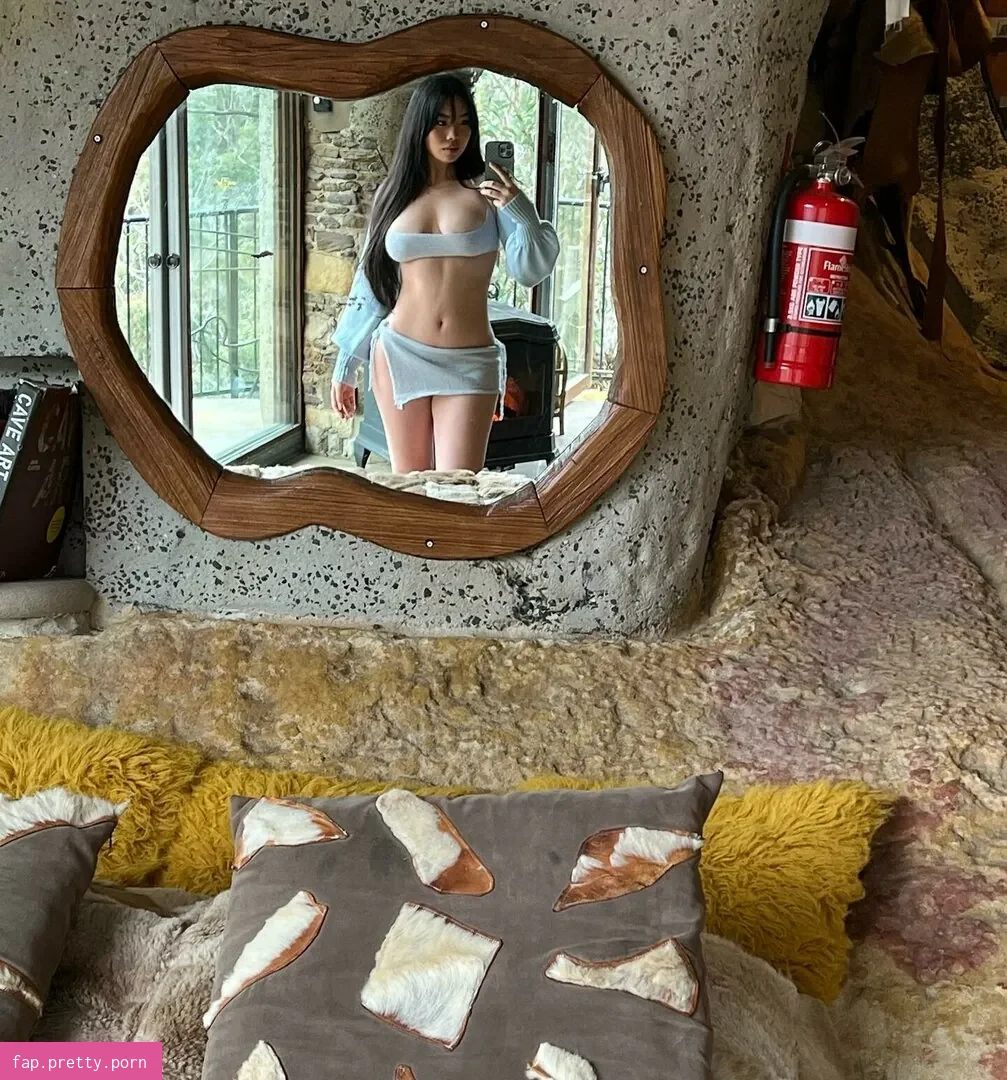 _estherng - Photo #04