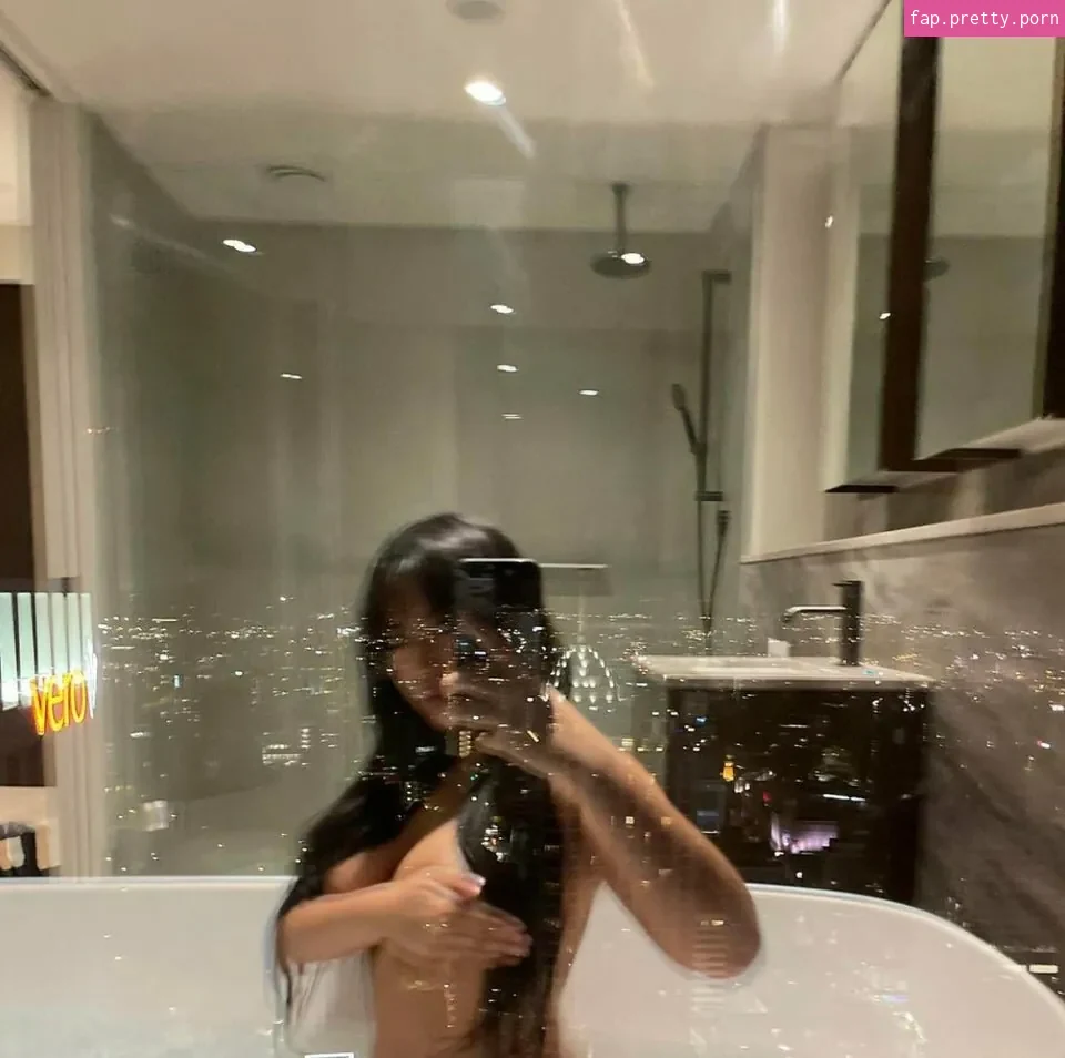 _estherng - Photo #89