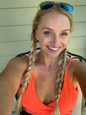 evie-summers