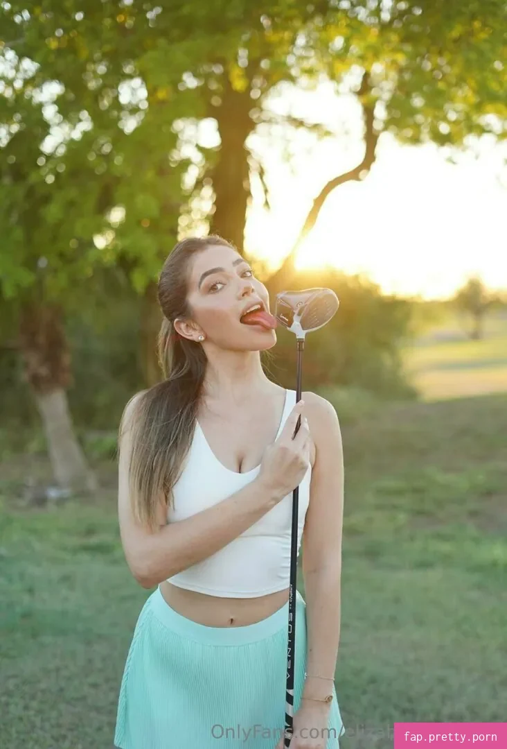 Elizabeth Torres - Photo #25