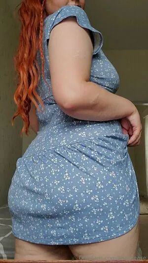 Ellie_tease