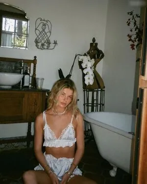 Ellie Thumann