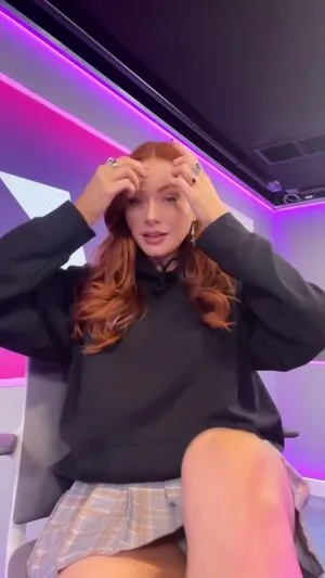 Elz The Witch