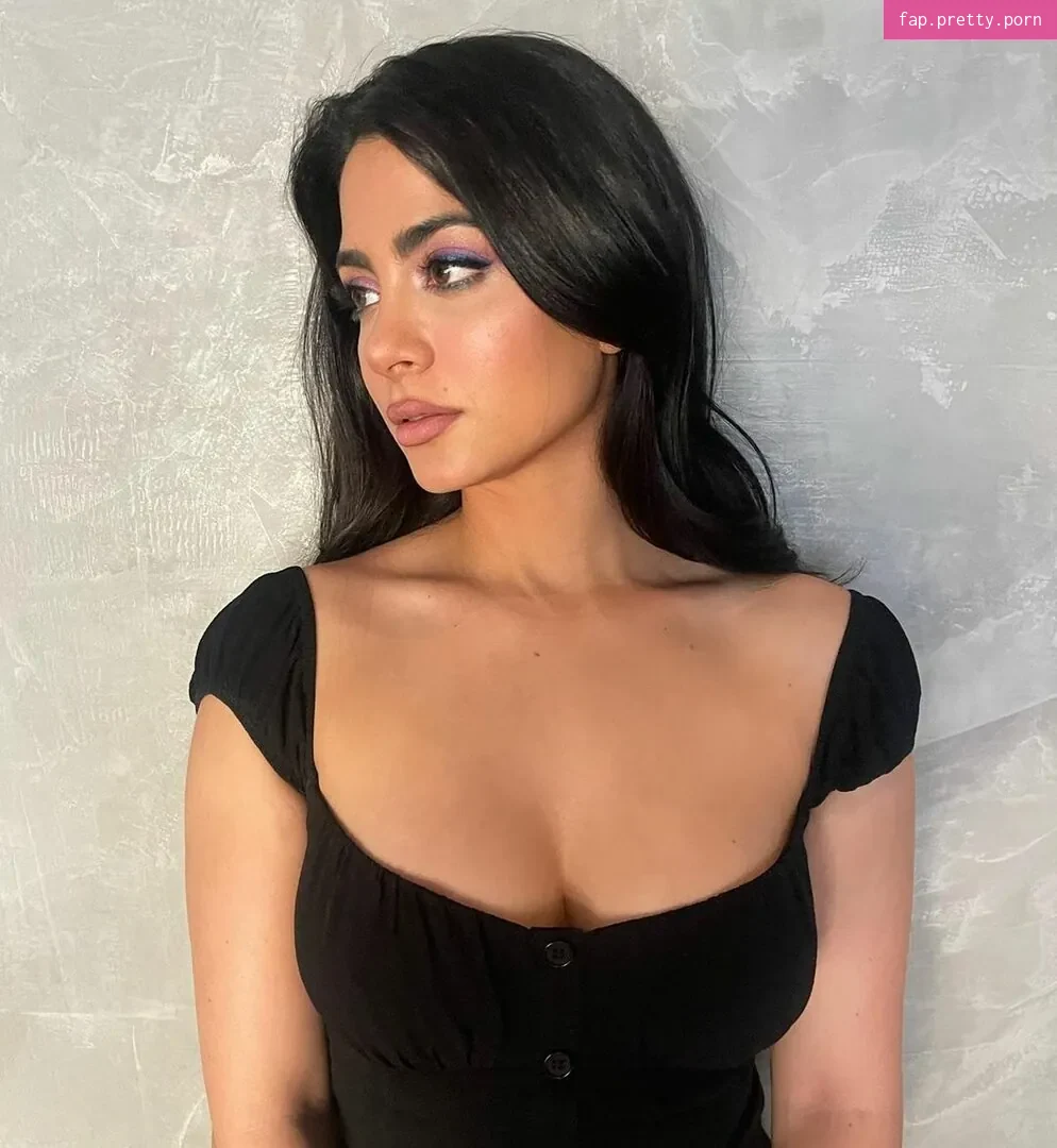 Emeraude Toubia - Photo #03